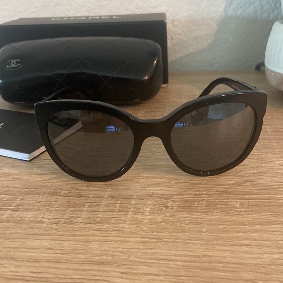 Chanel cat eye 5315 black sunglasses - Picture 5 of 8